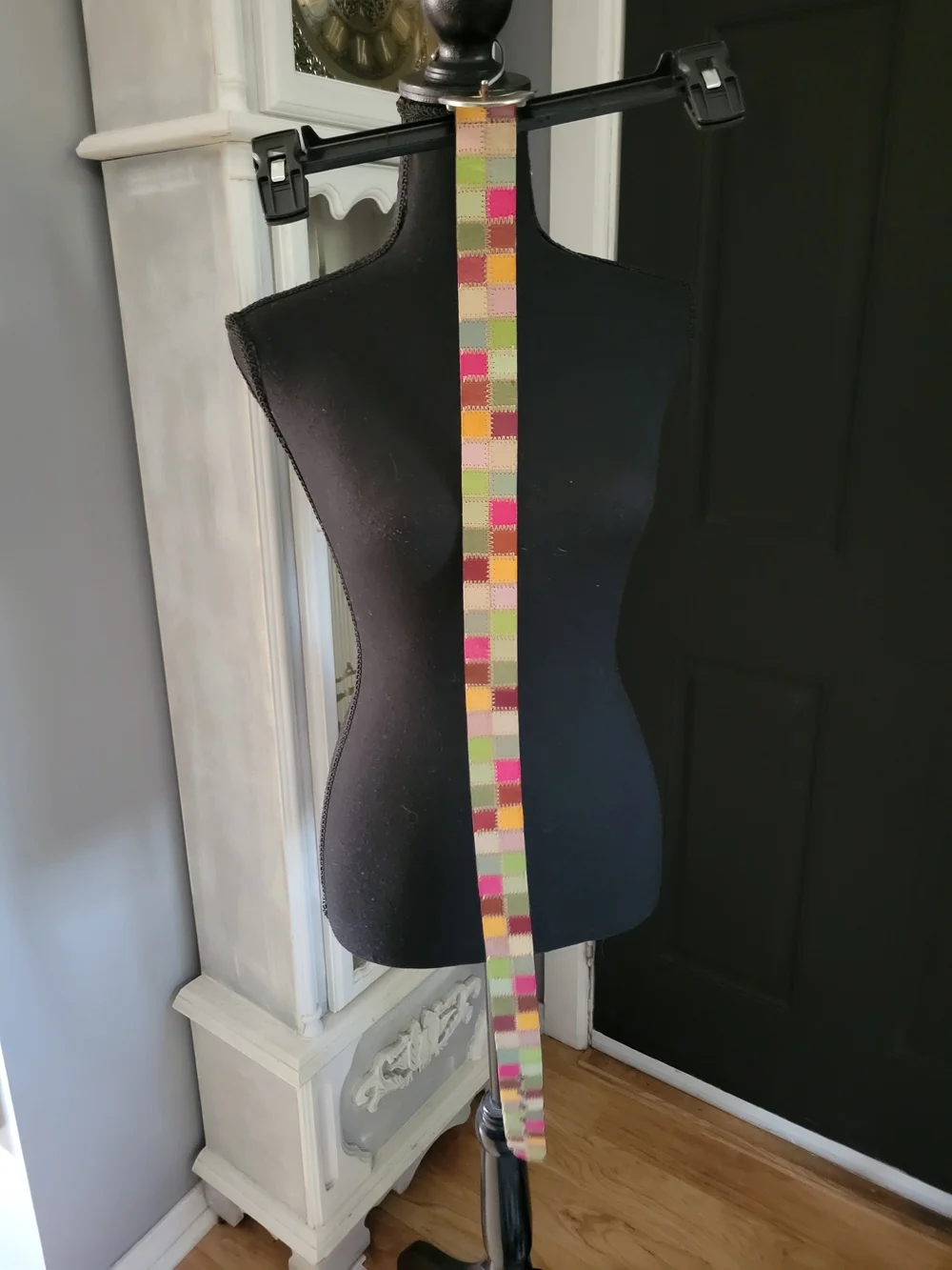 Fossil Multicolor Pink Green Yellow Mosaic Ribbon Hook 33 inches
